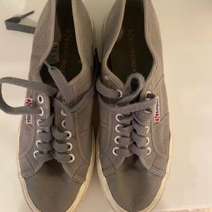 Superga grey classic sneaker